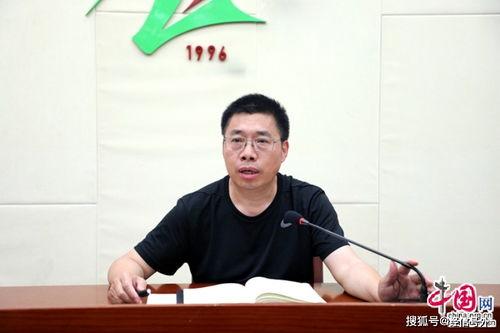 瓜州二中马伟老师照片,瓜州二中马伟老师风采掠影