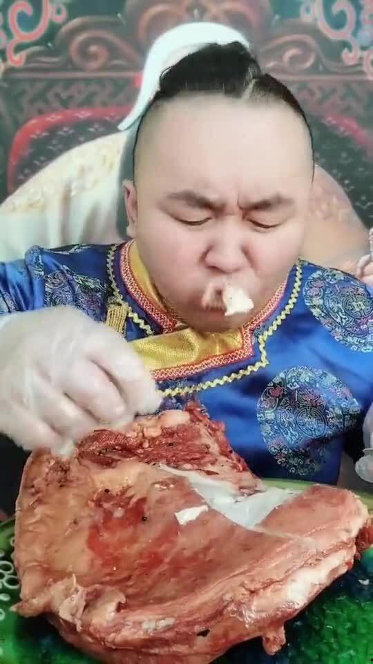 蒙古哥吃瓜,揭秘草原上的娱乐新风尚