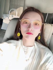 明星与网红拍短视频,短视频创意无限秀场