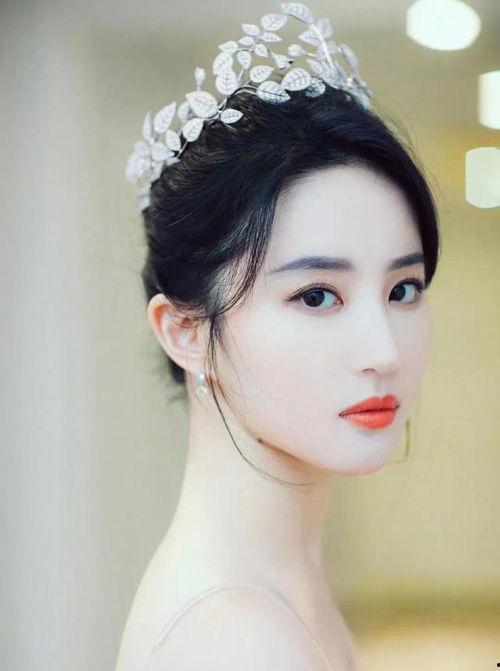 刘亦菲明星美图大全,绝代风华，美图盛宴中的影视女神
