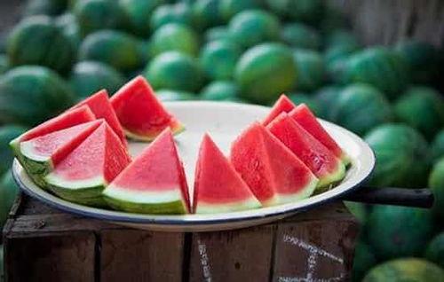 产后可以吃老瓜吗,老瓜适宜食用，助力身体恢复