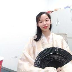 进娱乐圈吃瓜的小说